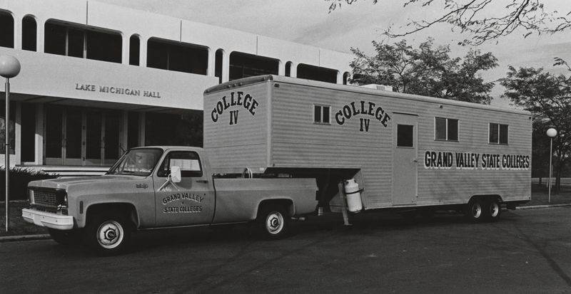 College IV Mobile Classroom